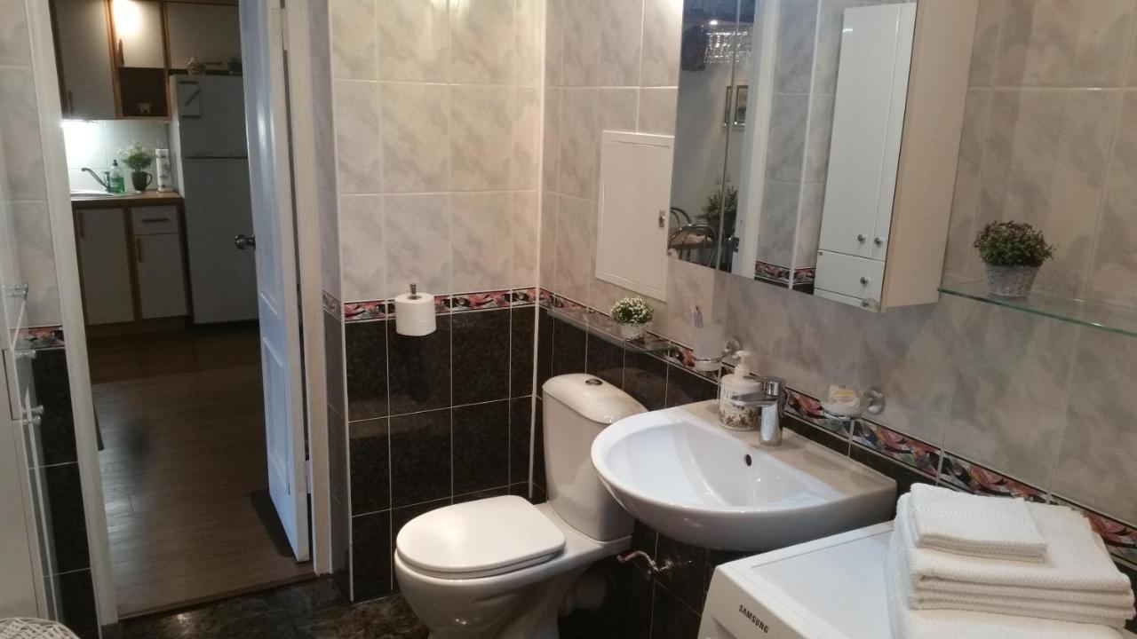 Santariskes Apartment Вильнюс Экстерьер фото